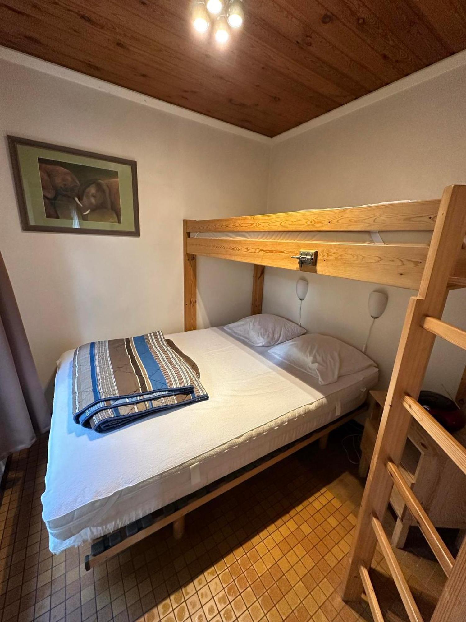 Au Bois Charmant Waulsort Екстериор снимка