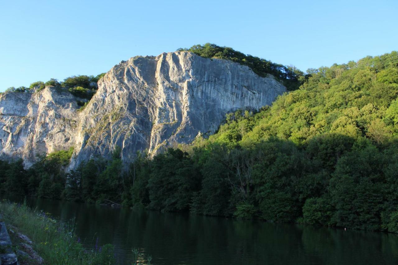 Au Bois Charmant Waulsort Екстериор снимка
